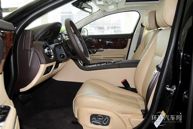 2014款 XJL 3.0 SC 兩驅(qū)尊享商務(wù)版