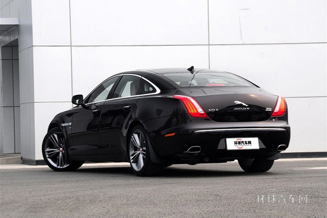 2014款 XJL 3.0 SC 四驅(qū)全景商務版