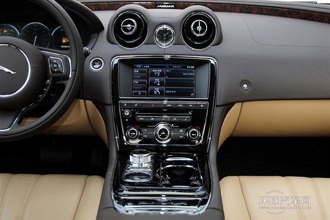 2014款 XJL 3.0 SC 四驅(qū)全景商務(wù)版