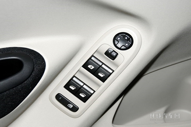 2014款 1.6L 手動(dòng)舒適型