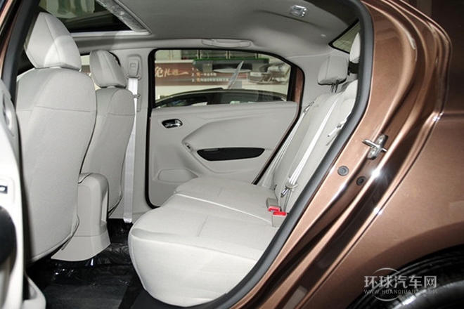 2014款 1.6L 手動(dòng)舒適型