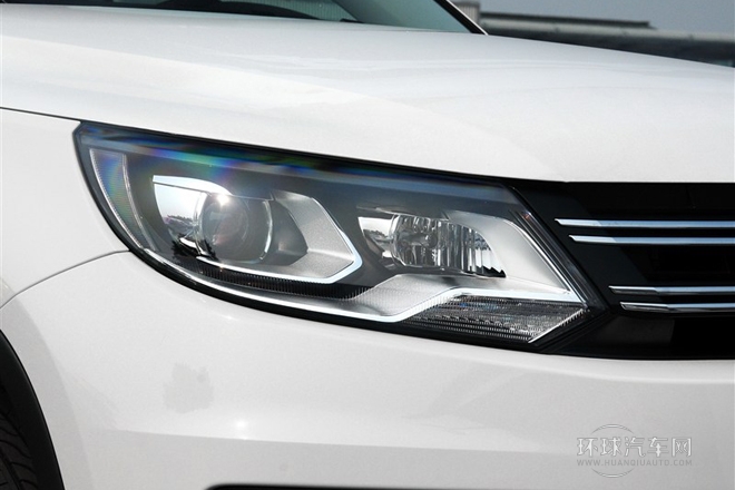 2015款 1.8TSI 自動(dòng)兩驅(qū)30周年紀(jì)念版