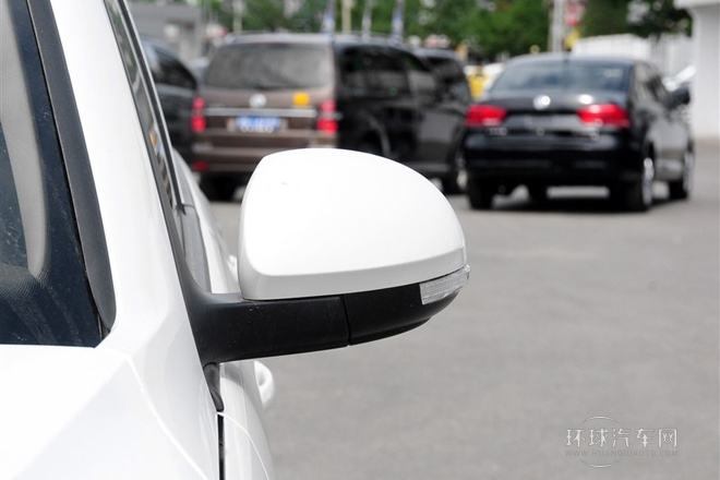 2015款 1.8TSI 自動(dòng)兩驅(qū)風(fēng)尚版