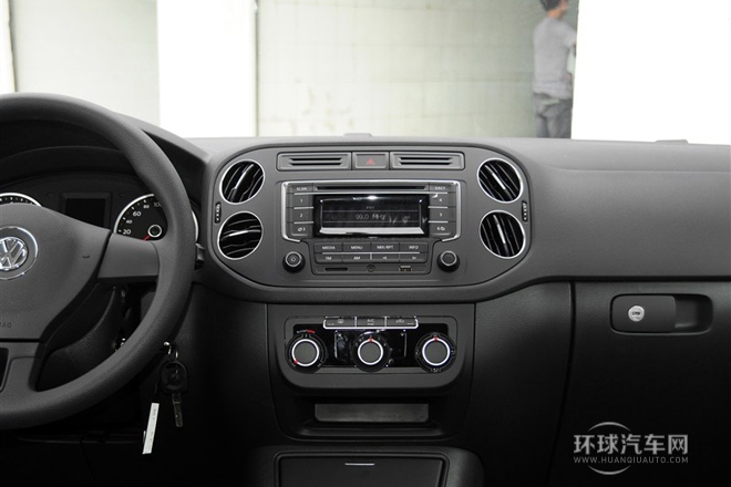 2015款 1.8TSI 自動(dòng)兩驅(qū)風(fēng)尚版