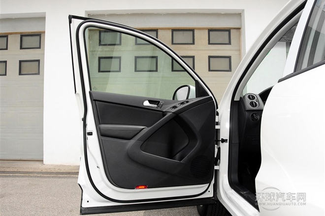 2015款 1.8TSI 自動(dòng)兩驅(qū)風(fēng)尚版