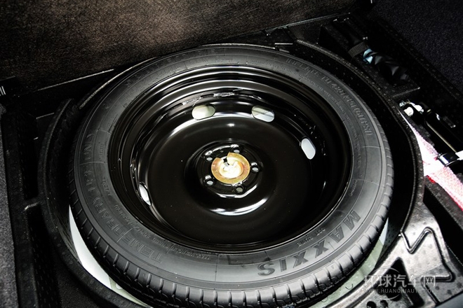 2015款 1.8TSI 自動(dòng)兩驅(qū)風(fēng)尚版