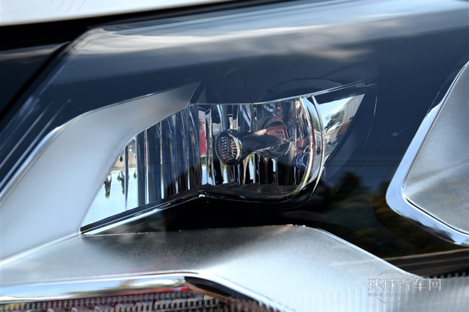 2015款 1.8TSI 自動(dòng)兩驅(qū)豪華型
