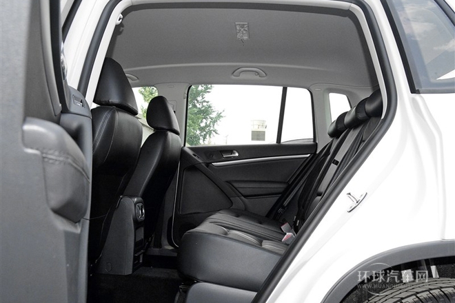 2015款 1.8TSI 自動(dòng)兩驅(qū)舒適版