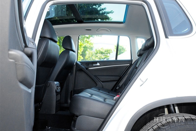 2015款 1.8TSI 自動(dòng)四驅(qū)豪華型
