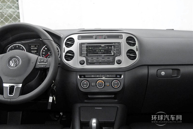 2015款 1.8TSI 自動(dòng)四驅(qū)舒適版