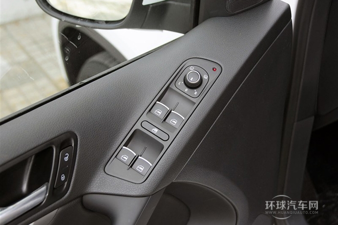 2015款 1.8TSI 自動四驅舒適版