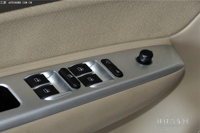 2012款 1.9T 手動(dòng)豪華型