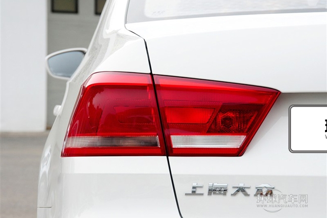 2015款 1.6L 自動風(fēng)尚版