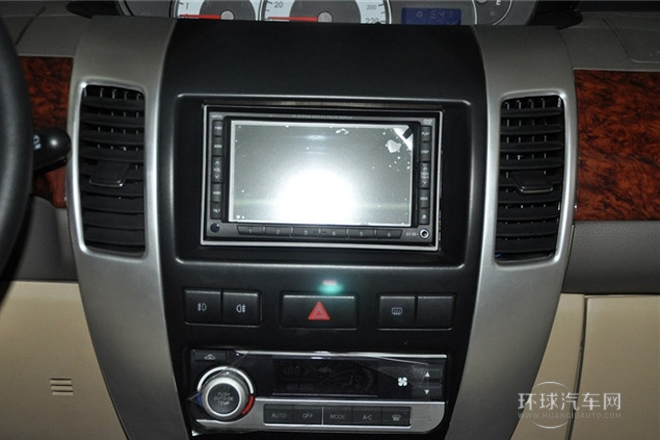 2012款 2.0L 手動豪華型