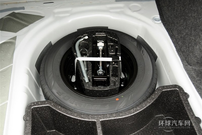 2015款 1.6L 自動風尚版