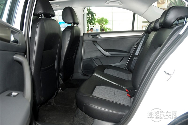 2015款 1.6L 自動(dòng)舒適版