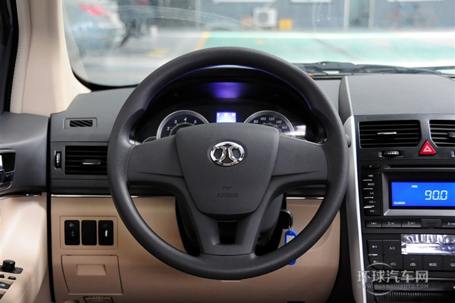 2013款 兩廂 1.5L 手動(dòng)樂天版