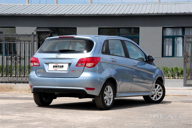 2013款 兩廂 1.5L 手動(dòng)樂天版