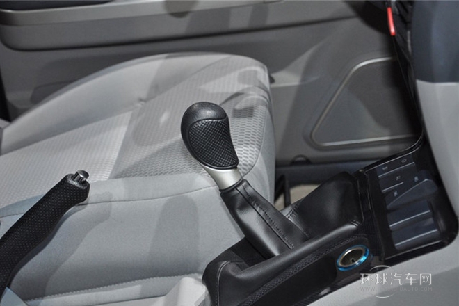2011款 2.0T 四驅(qū)豪華型