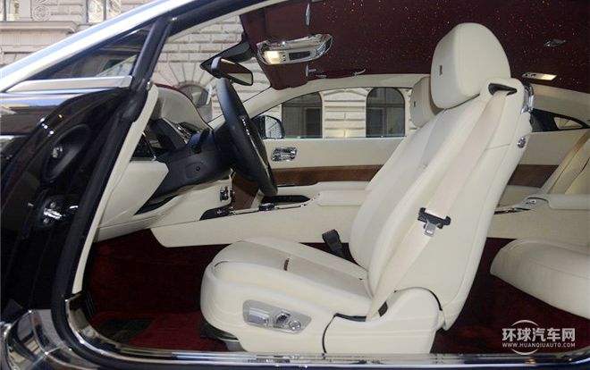 2013款 6.6T 標(biāo)準(zhǔn)型