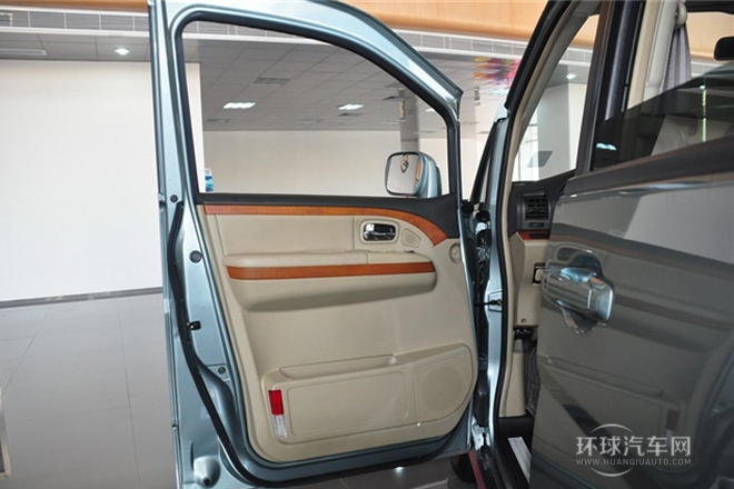 2009款2.0L手動(dòng)行政型