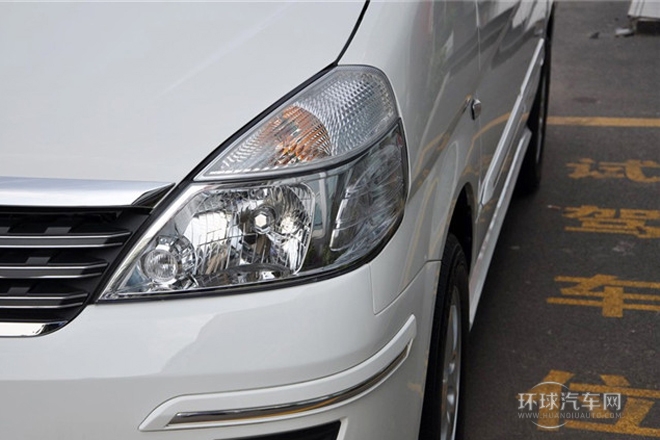 2009款2.0L手動標(biāo)準(zhǔn)型