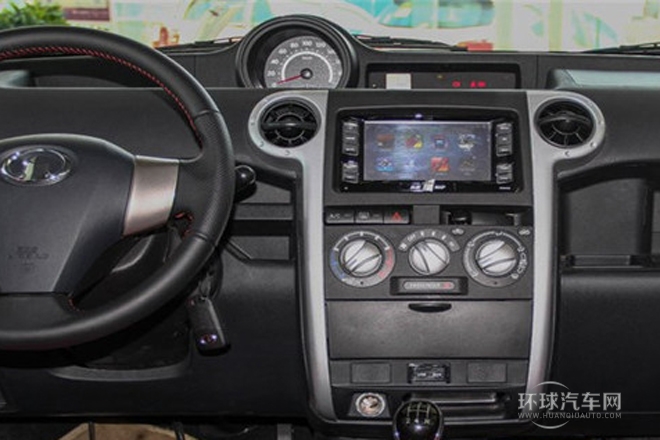 2013款 1.5L 手動導(dǎo)航版
