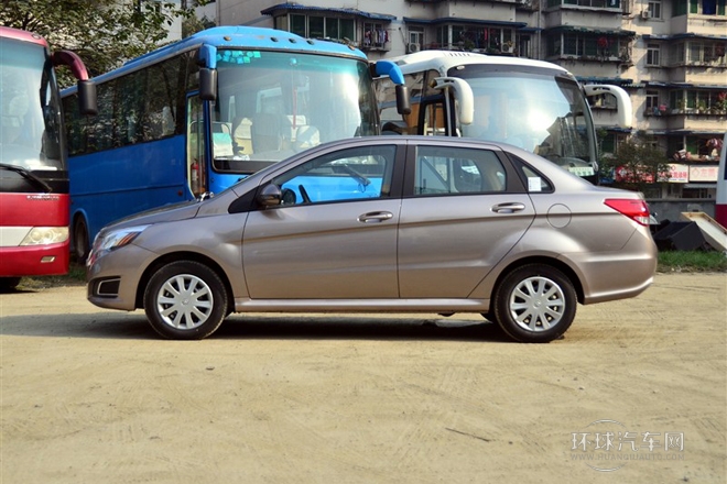 2013款 三廂 1.5L 自動樂享版
