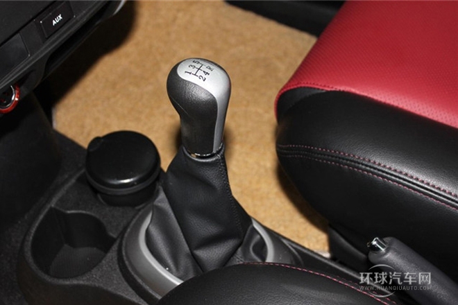 2012款 1.5L 手動(dòng)都市版
