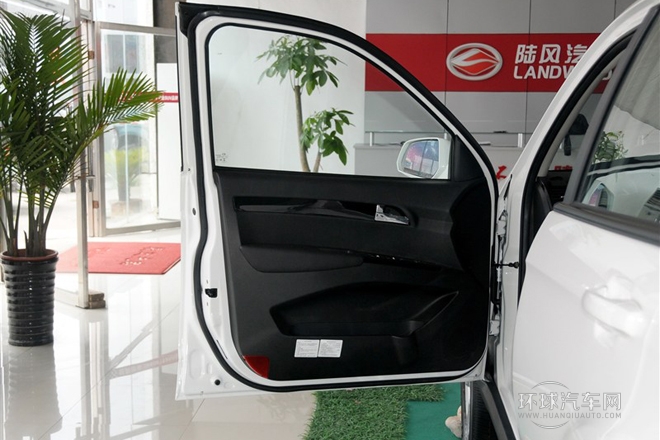 探索版 2.0T 柴油4X4豪華型