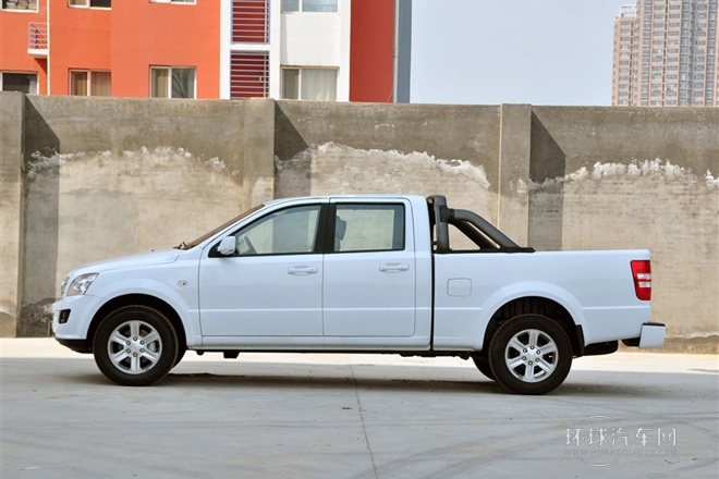 2012款 3.2T至尊版 兩驅(qū)柴油標(biāo)準(zhǔn)型
