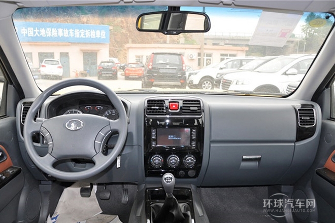 2013款 2.4L歐洲版 兩驅(qū)精英型大雙排