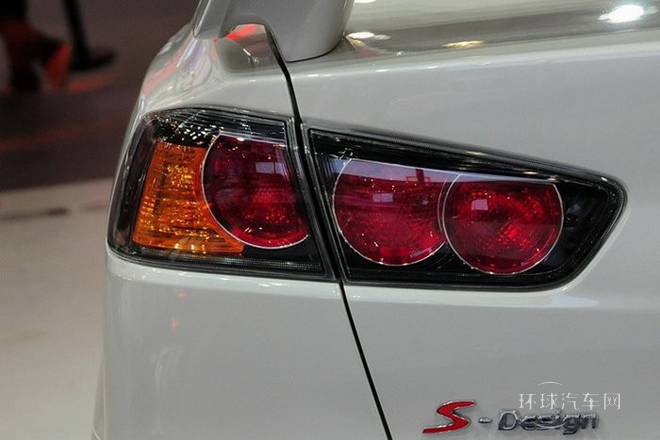 2014款 競(jìng)速版 1.8L CVT舒適型
