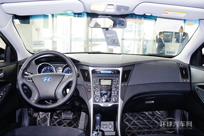 2014款 2.0L 自動領(lǐng)先型