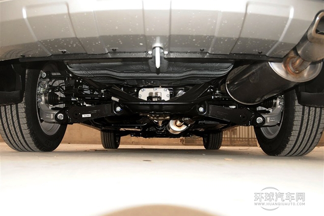2013款 運動版 1.5T 手動四驅(qū)尊貴型