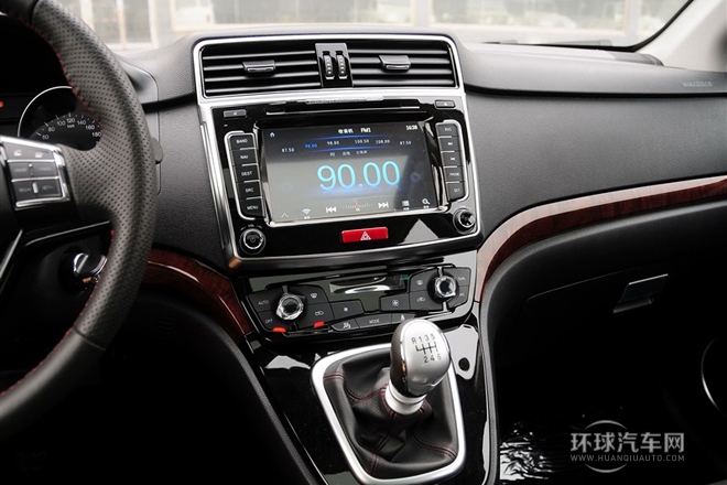 2013款 運動版 1.5T 手動四驅(qū)精英型