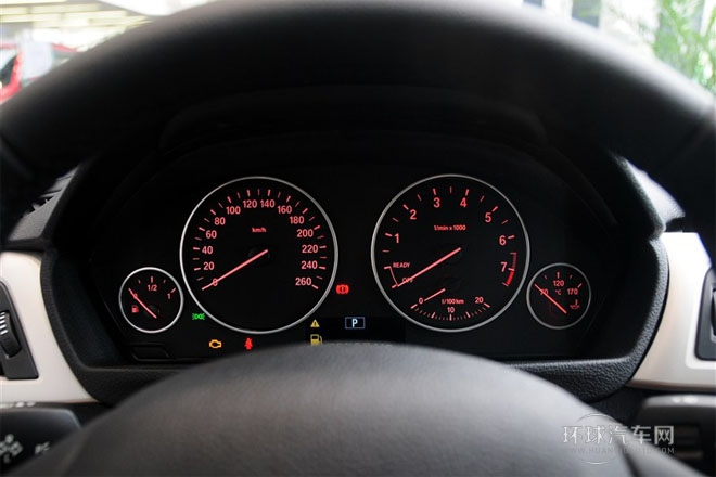 2013款 320i 領(lǐng)先型