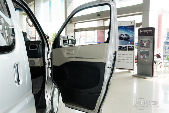 2008款 2.0L智領(lǐng) 標(biāo)準(zhǔn)型(長軸)4G20D4L