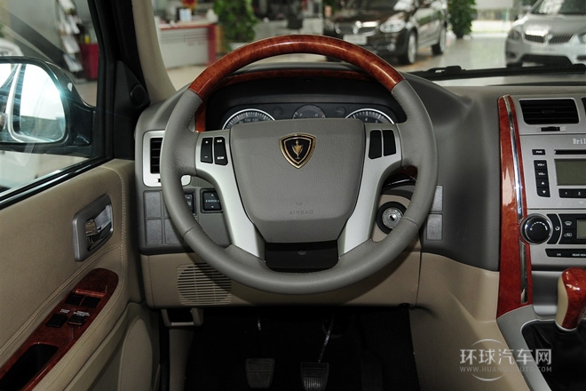 2010款 2.4L-3代 尊領(lǐng)豪華型長(zhǎng)軸9座4RB2