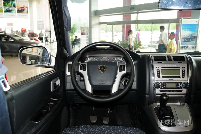 2010款 2.4L-3代 尊領(lǐng)豪華型長(zhǎng)軸11座4RB2
