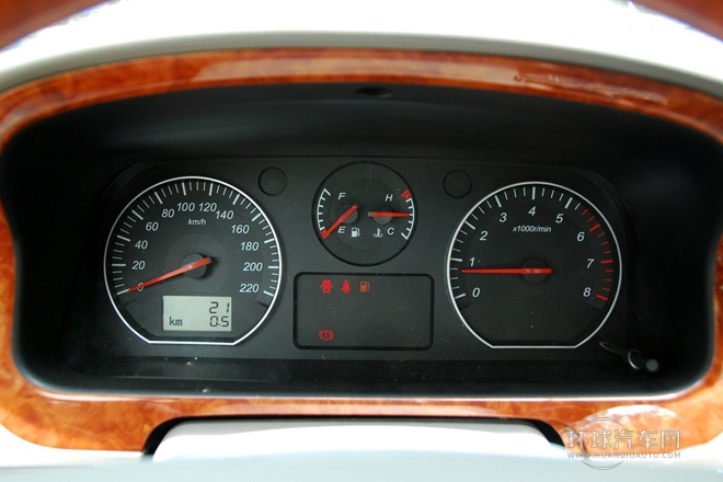 2010款 2.7L-3代 御領(lǐng)豪華型長(zhǎng)軸9座2TR