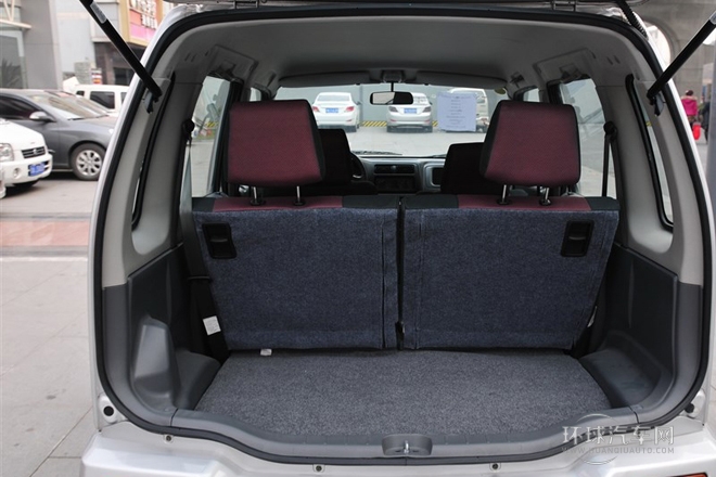 2013款 創(chuàng)業(yè)版 1.0L 實(shí)用3型