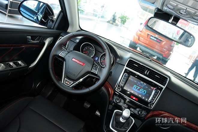 2013款 運(yùn)動版 1.5T 手動兩驅(qū)尊貴型