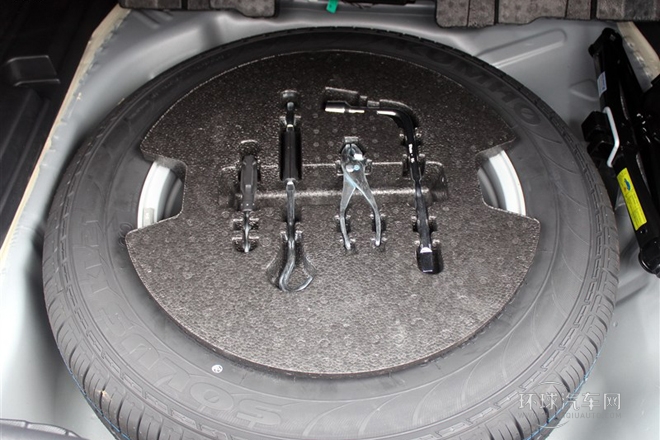 2013款運(yùn)動版 1.5T  手動兩驅(qū)精英型