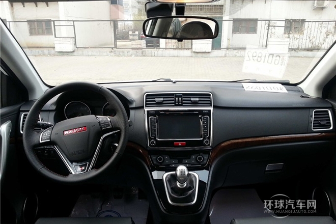 2013款運動版 1.5T  手動兩驅(qū)精英型