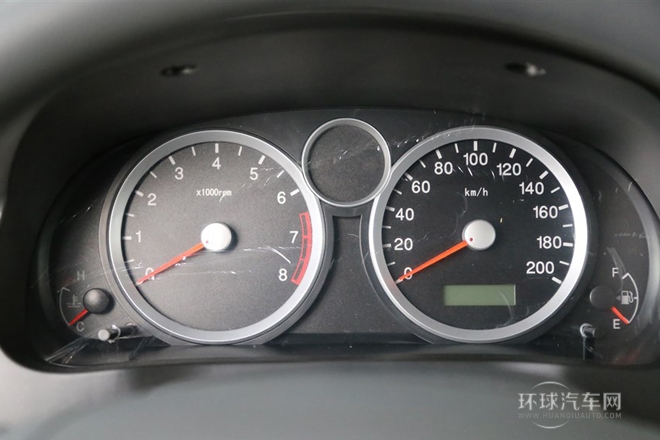 2013款 兩廂 1.4L 手動標(biāo)準(zhǔn)型A