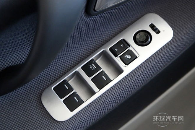 2013款 兩廂 1.4L 手動豪華型