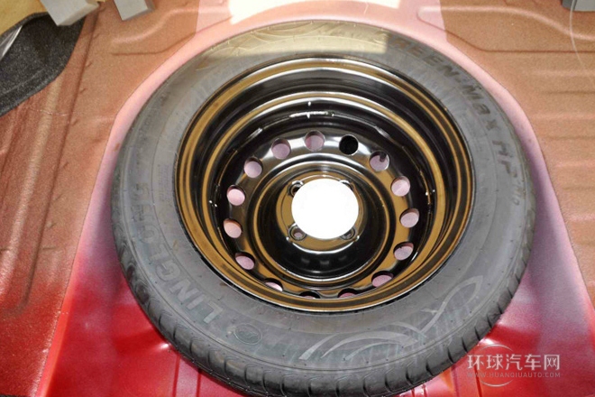 2013款 1.5L 手動(dòng)標(biāo)準(zhǔn)型 國IV