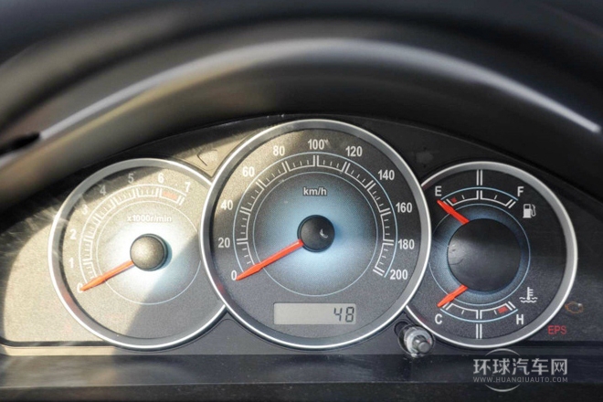 2013款 1.5L 手動(dòng)標(biāo)準(zhǔn)型 國(guó)IV