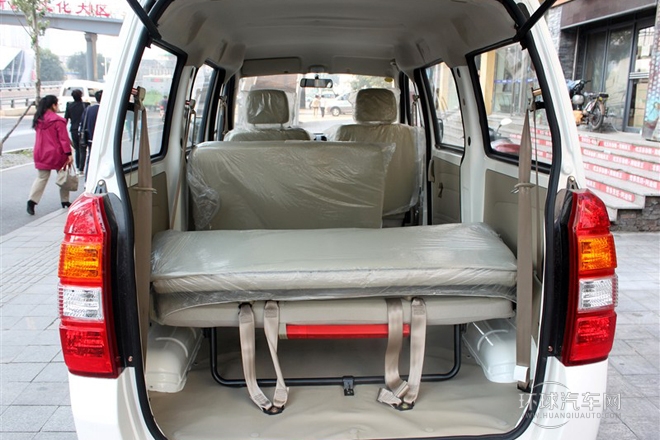 2012款 1.0L新鴻達(dá) 實(shí)用型